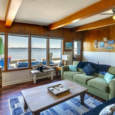 Waterfront Birch Bay Cabin Beach Access And Sunsets